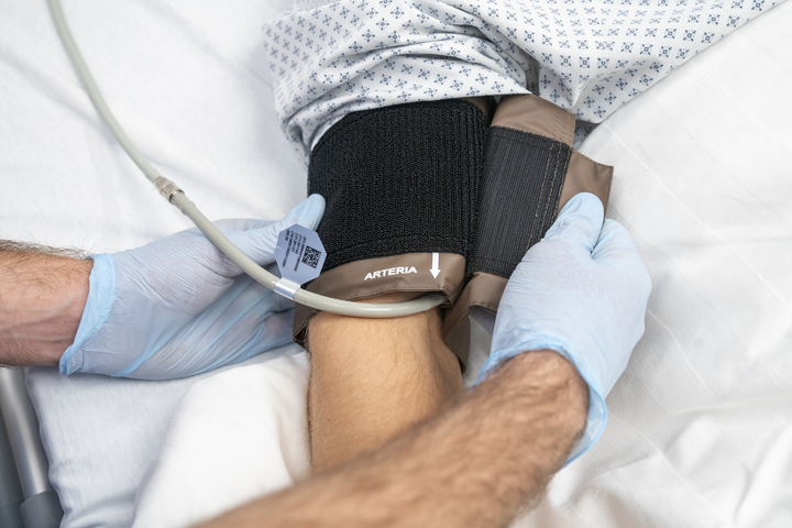 Dräger Reusable NIBP Cuff, Small Adult, 20.5-28 cm